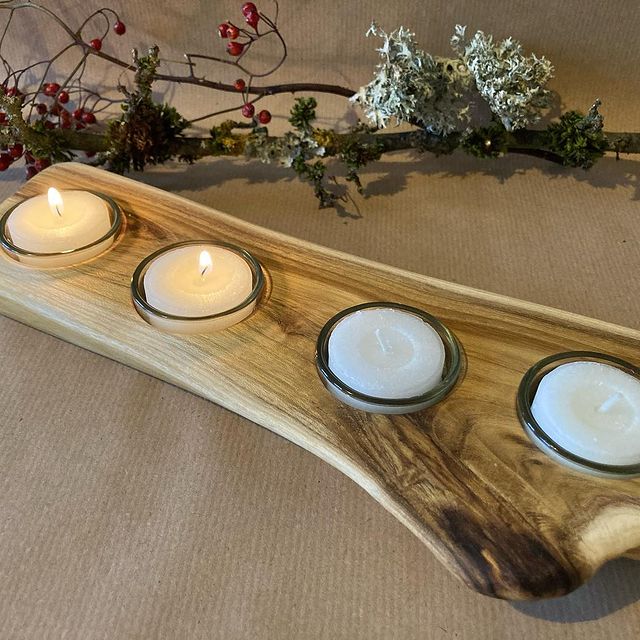 Photo by info[at]holz-wolle.com on December 02, 2021. May be an image of candle and indoor.